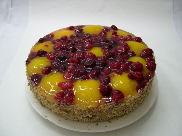 Pfirsich-Himbeer-Torte